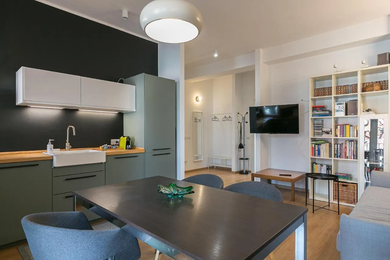 Max'S House Apartment Milan